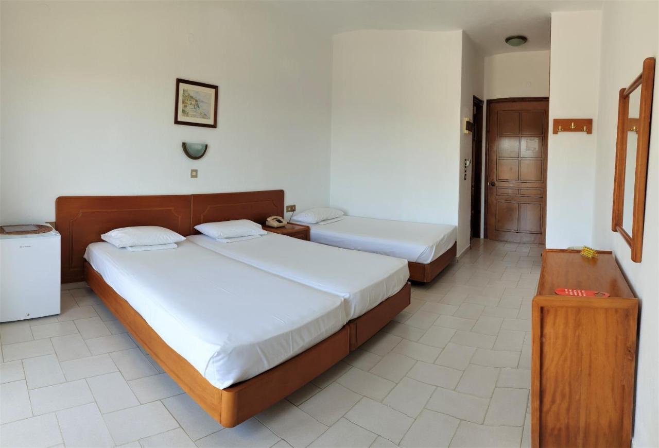Hotel Ermioni Kalamitsi  Exterior photo